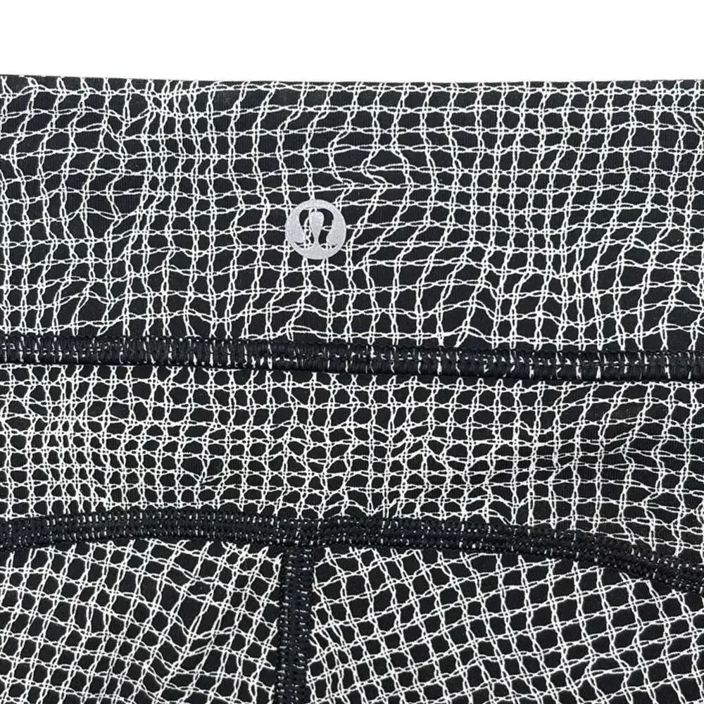 Lululemon Grid Print Crop Athletic Leggings Mesh Panels Black